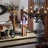Sprawowano Mszę św. w intencji motocyklistów, również tych, którzy w ostatnim czasie zginęli na drogach.