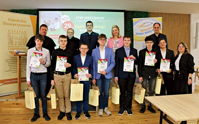 Po raz pierwszy  w historii zmagań konkursowych  wśród laureatów znaleźli się  sami panowie. 