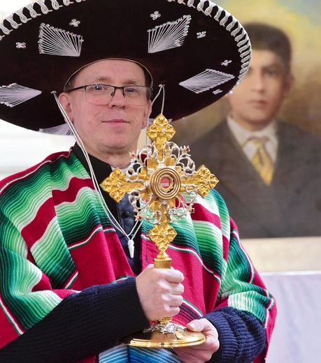 – Będę często powtarzał z ambony: „Niech żyje Chrystus Król!” – przekonuje ks. Leszek.   
