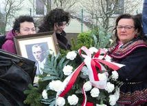 W uroczystości wzięła udział m.in. rodzina bohatera. 