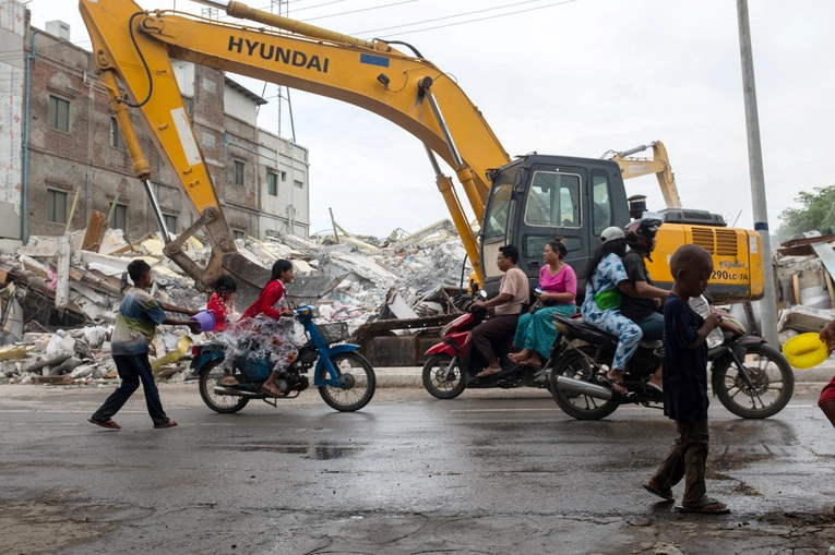 Świątynia została zniszczona, ale wiara jest silna jak skała