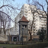 Spłonęła dzwonnica sanktuarium na warszawskiej Pradze