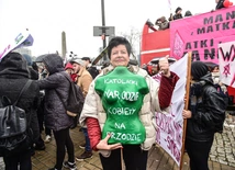 "Należy zlikwidować uprzywilejowanie podatkowe Kościoła"