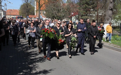 Uroczystości pogrzebowe ks. Leszka Bajorskiego z Wierzbic