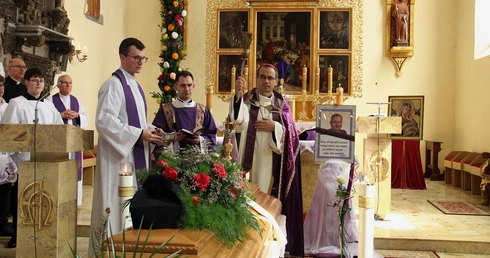 Każdy ma swoją paschę. Ksiądz Leszek już ją przeszedł