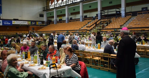 Śniadanie wielkanocne w Tarnobrzegu