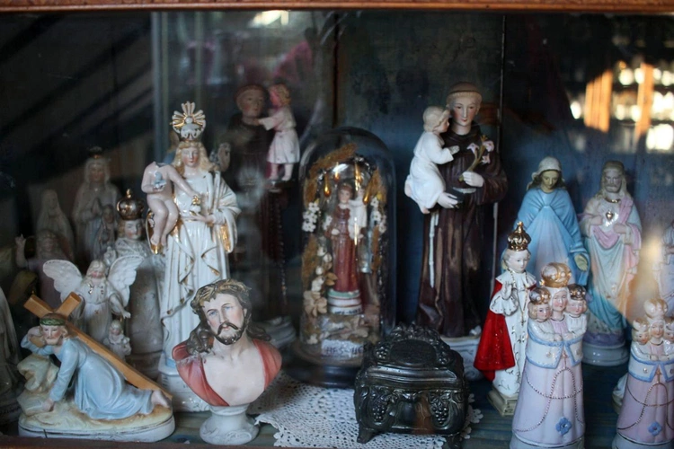 Świąteczne symbole i znaki w "Farskiej Stodole"