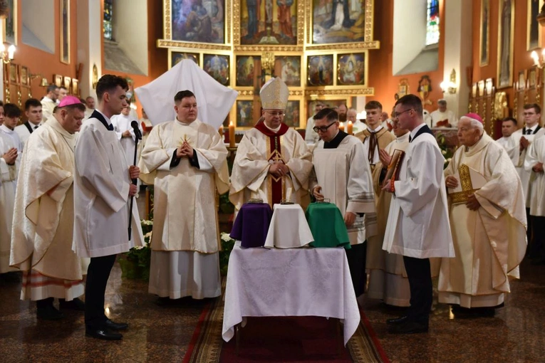 Msza Krzyżma Świętego w konkatedrze