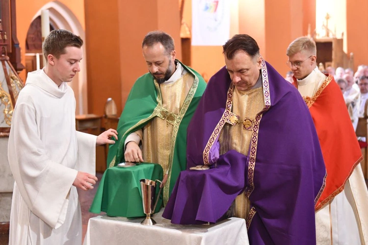 Msza Krzyżma Świętego w konkatedrze