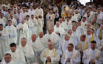 Służyć, a nie panować