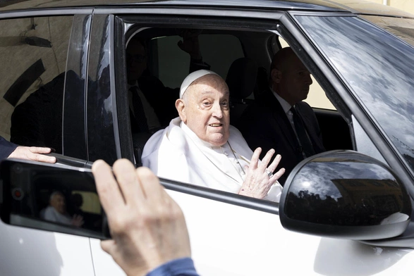 Papież spotkał się z więźniami w rzymskim zakładzie karnym 