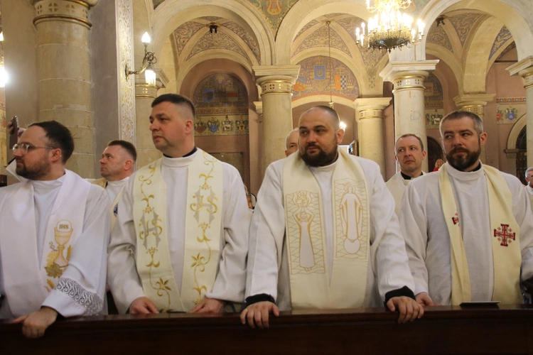 Płock. Msza Krzyżma