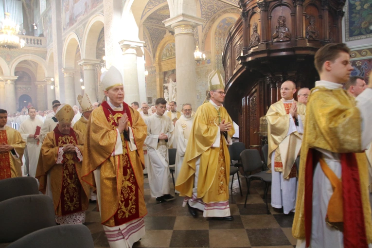 Płock. Msza Krzyżma