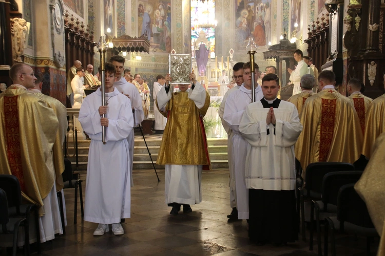 Płock. Msza Krzyżma