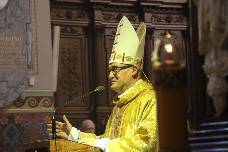 Płock. Msza Krzyżma