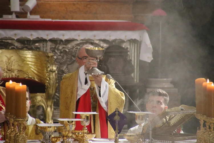 Płock. Msza Krzyżma