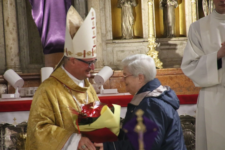 Płock. Msza Krzyżma