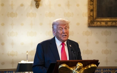 Bloomberg: Plan USA ws. Ukrainy to złagodzenie sankcji w zamian za trwały rozejm