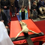 Liturgia męki Pańskiej 2025 w archikatedrze wrocławskiej