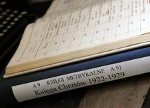 Nie wolno usuwać wpisów w księdze chrztu