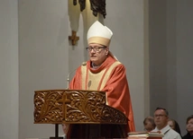 Wielki Piątek: homilia bp. Adama Wodarczyka