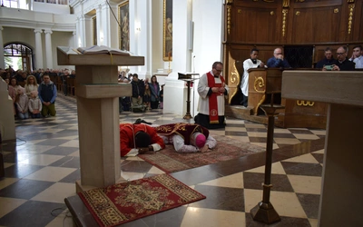 Wielki Piątek na Świętym Krzyżu