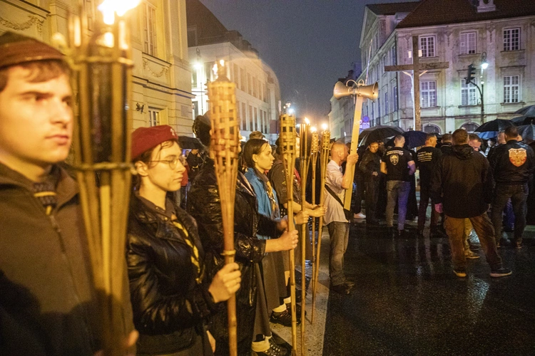 Abp Galbas: Patrzmy na Ukrzyżowanego, aby mieć siłę