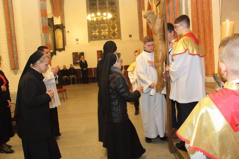 Liturgia Wielkopiątkowa cz. 2