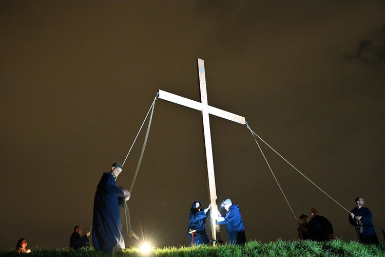 10. Nocne Misterium Krzyża w Gdańsku