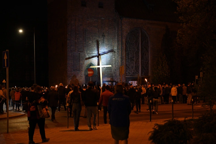 10. Nocne Misterium Krzyża w Gdańsku
