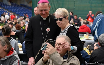 Potrzebujący spotkali się na sopockim śniadaniu wielkanocnym