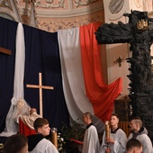 Krzyż świętych męczenników polskich w mszczonowskiej farze
