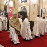 Liturgia Wigilii Paschalnej w archikatedrze wrocławskiej 2025