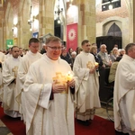 Liturgia Wigilii Paschalnej w archikatedrze wrocławskiej 2025