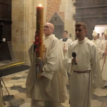Liturgia Wigilii Paschalnej w archikatedrze wrocławskiej 2025