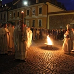 Liturgia Wigilii Paschalnej w archikatedrze wrocławskiej 2025