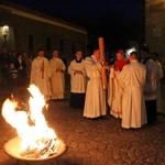 Liturgia Wigilii Paschalnej w archikatedrze wrocławskiej 2025