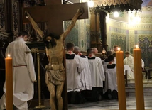 Płock. Gdy Jezus z krzyża podaje nam rękę
