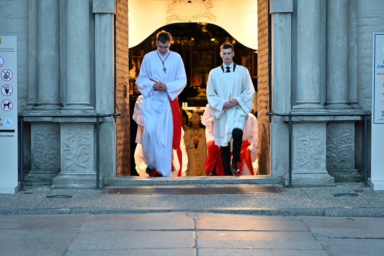 Wigilia Paschalna w archikatedrze oliwskiej