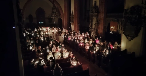 Wigilia Paschalna w legnickiej katedrze