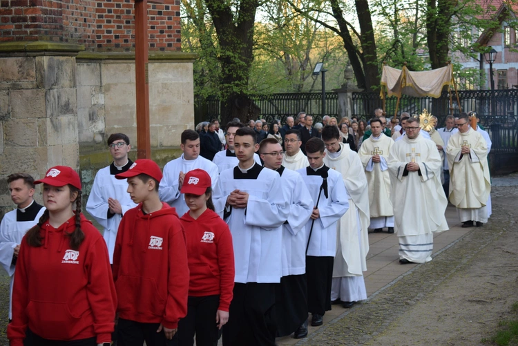 Rezurekcja w katedrze