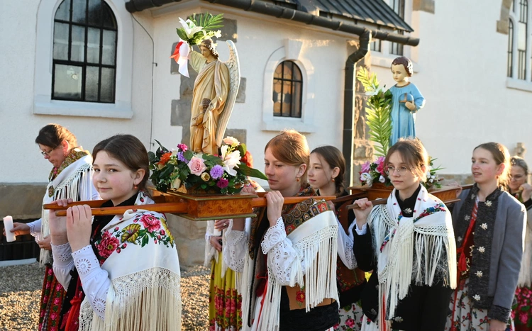 Poranna rezurekcja w Miętustwie