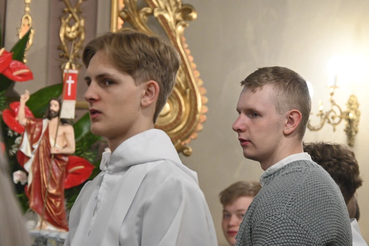 Poranna rezurekcja w Miętustwie