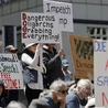 Protesty przeciwko polityce Trumpa