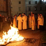 Płock. Wigilia Paschalna w katedrze