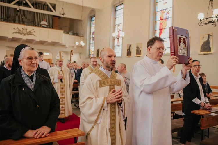 Msza św. w kościele Chrystusa Króla w Gdańsku w Poniedziałek Wielkanocny