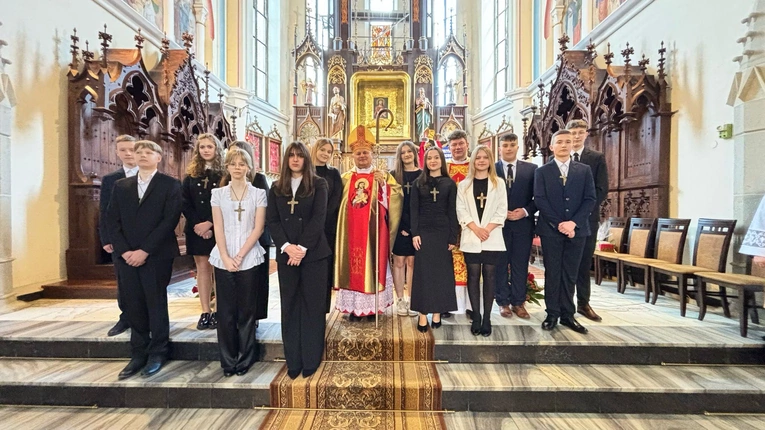 Bierzmowanie w Ciężkowicach