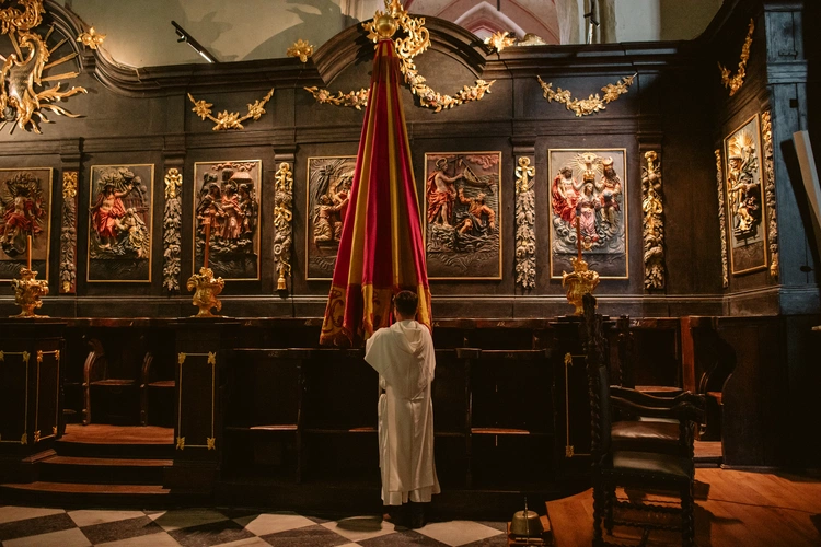 Otwarcie umbraculum po śmierci papieża Franciszka