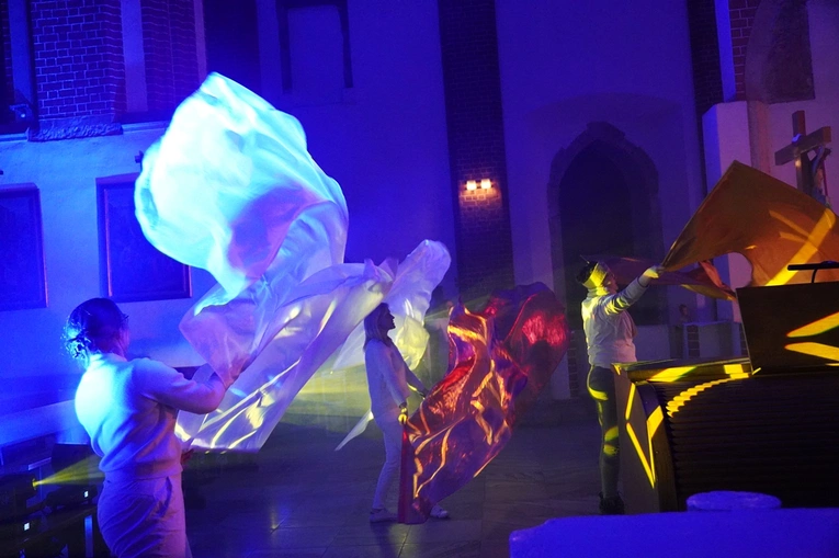 Uwielbienie Wielkanocne w kościele pw. NMP na Piasku we Wrocławiu 