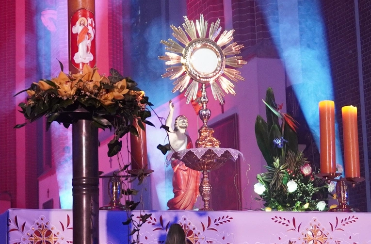 Uwielbienie Wielkanocne w kościele pw. NMP na Piasku we Wrocławiu 